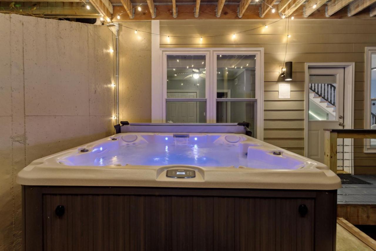 Lanier Landing - Private Dock Hot Tub Game Room GainesvilleGainesville  Kültér fotó