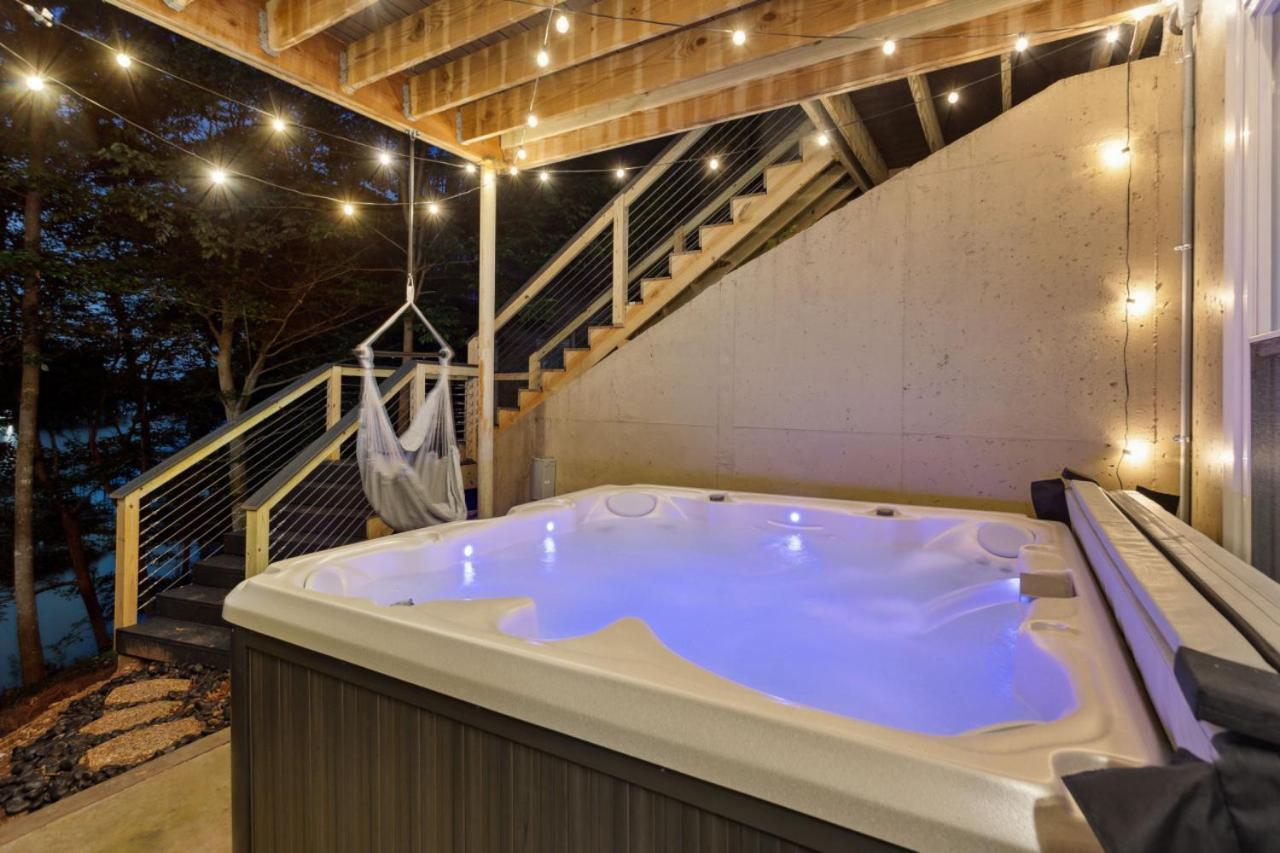 Lanier Landing - Private Dock Hot Tub Game Room GainesvilleGainesville  Kültér fotó
