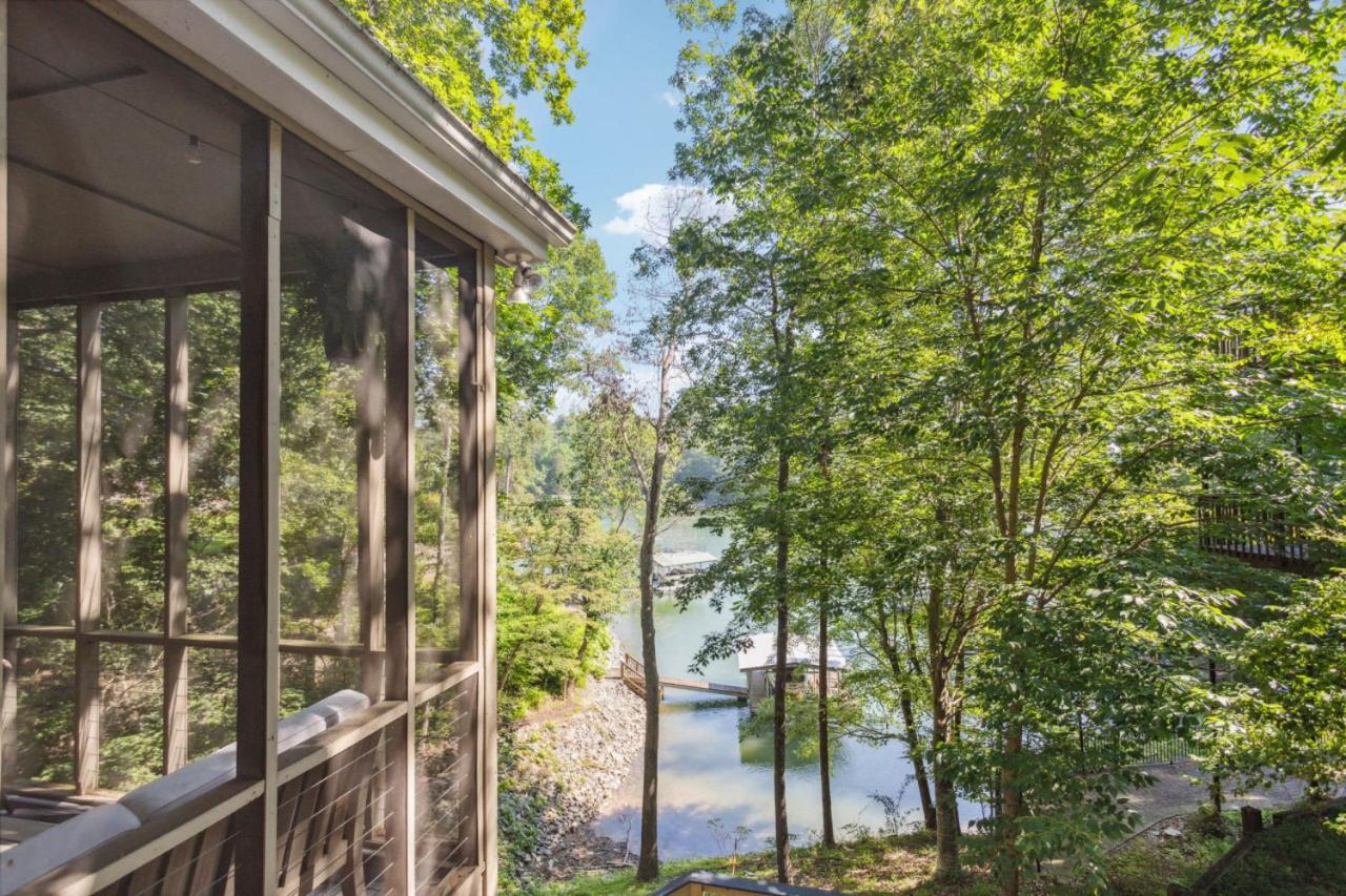 Lanier Landing - Private Dock Hot Tub Game Room GainesvilleGainesville  Kültér fotó